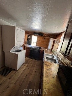 1374 Rock Ridge