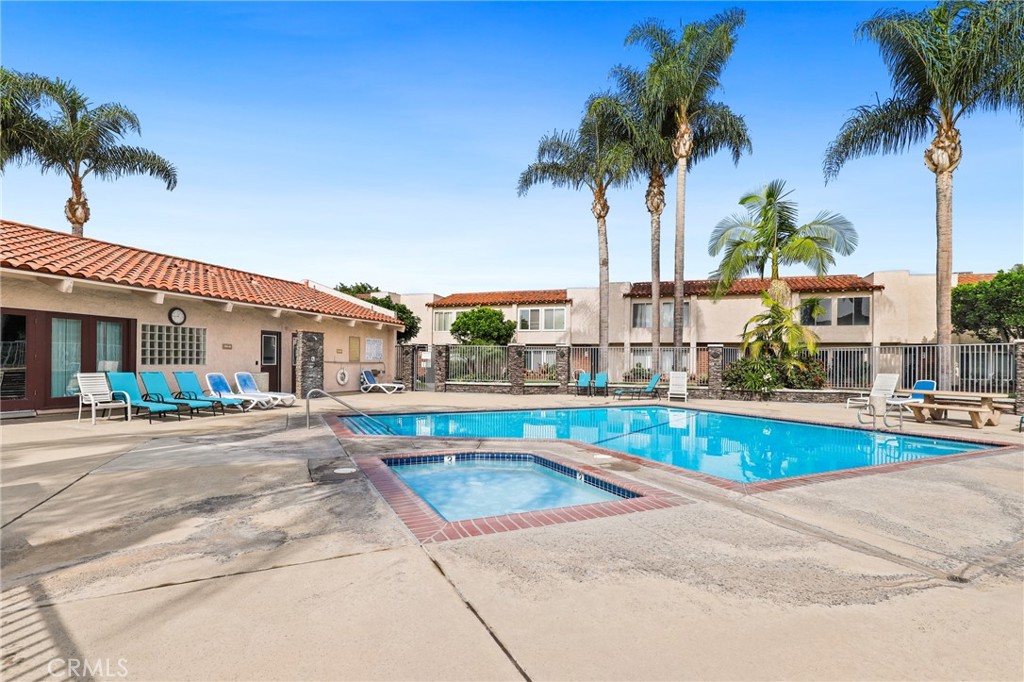 La Veta Monterey (LAVM) - Residential