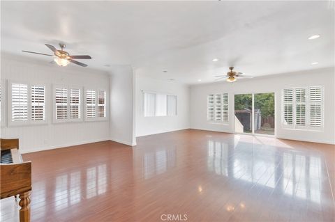 10111 Oak Park Avenue Northridge CA 91325