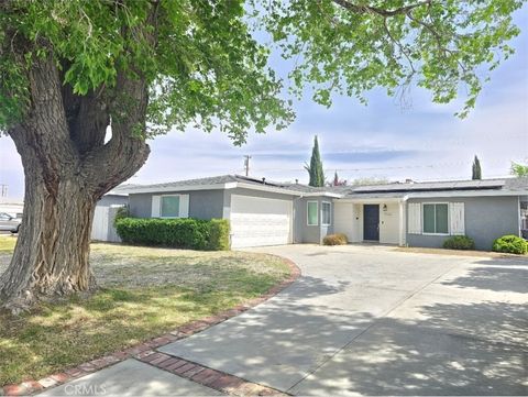 Photo of 45114 16th St W, Lancaster, CA 93534 (MLS # SR26068333)