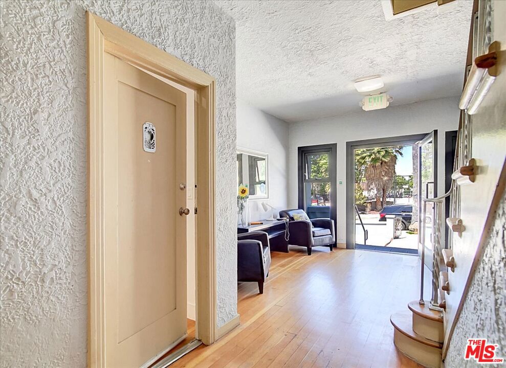 2050 Dracena Drive