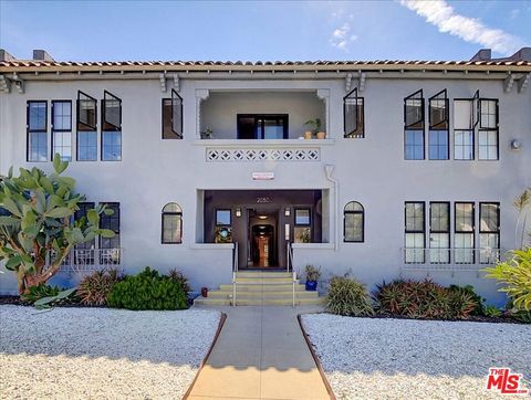 2050 Dracena Drive Los Angeles CA 90027