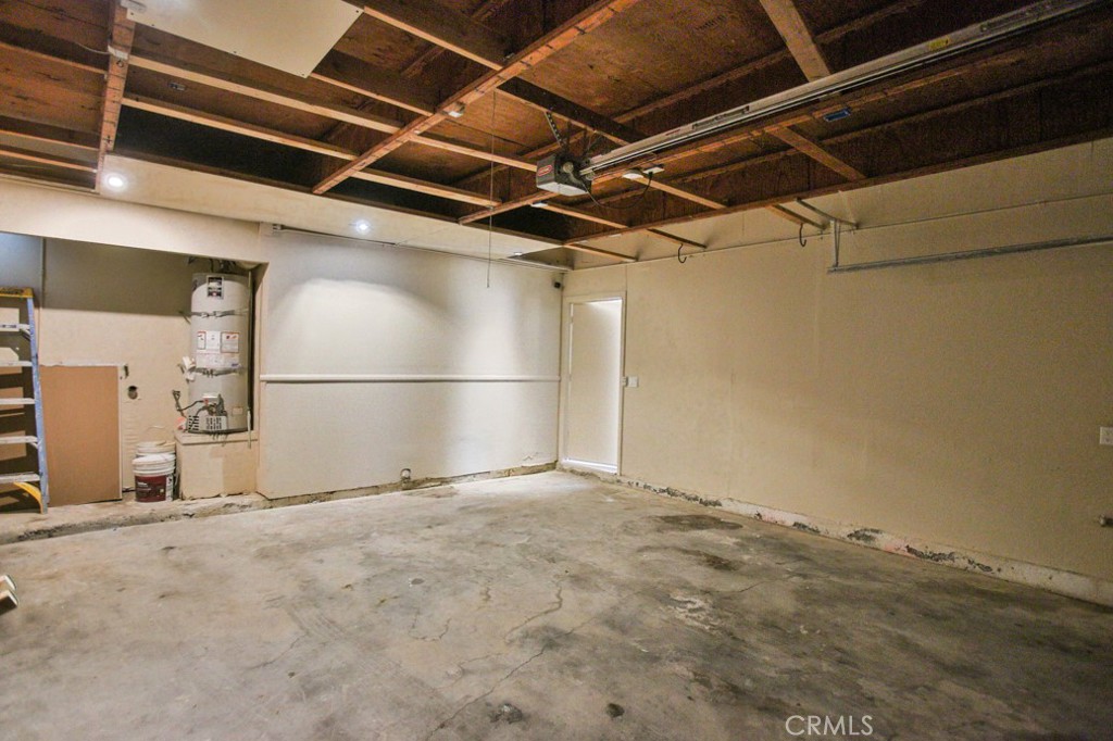 Casa De Laguna (CL) - Residential