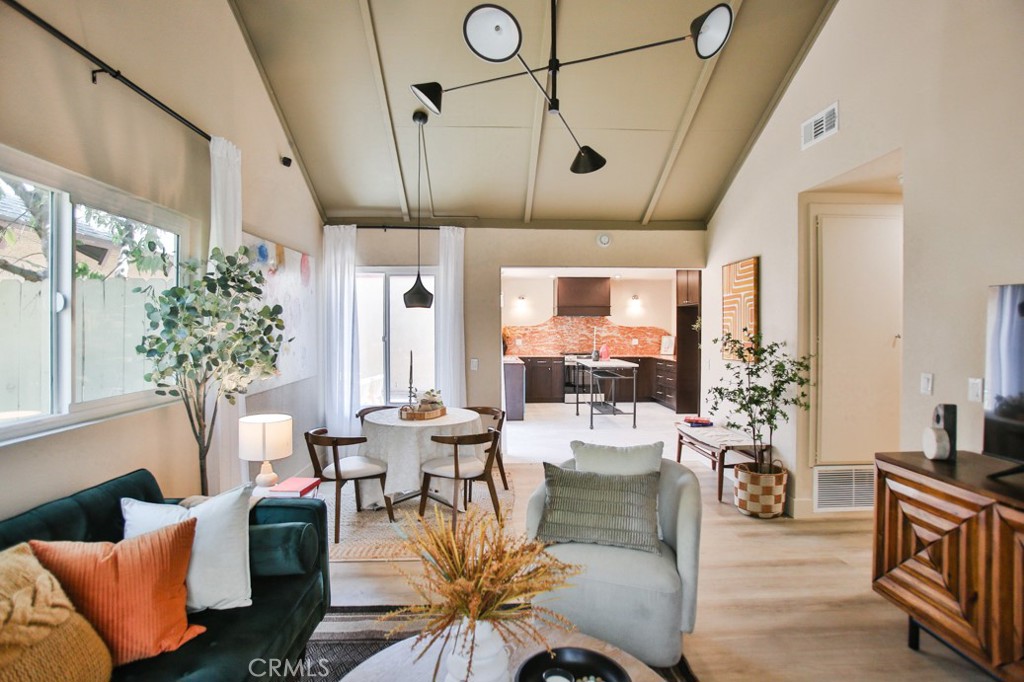 22861 Caminito Manresa 19