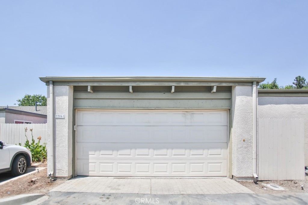 Casa De Laguna (CL) - Residential