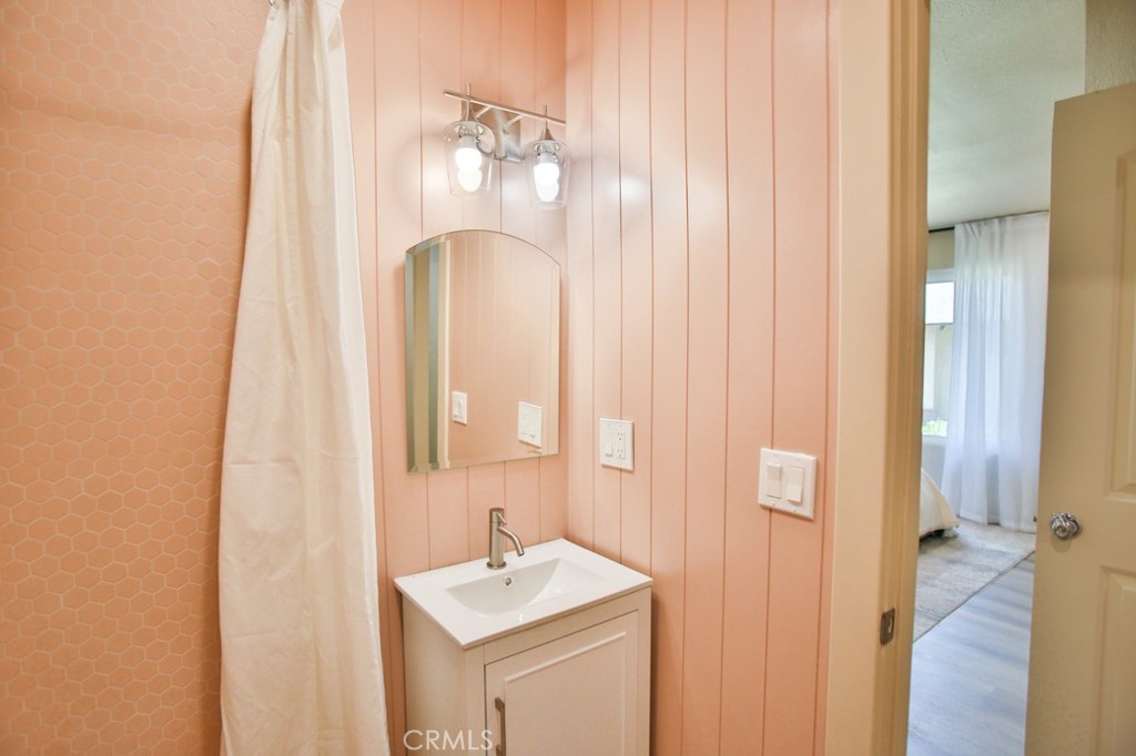 Casa De Laguna (CL) - Residential