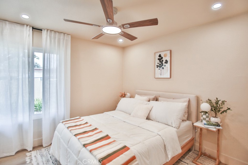 Casa De Laguna (CL) - Residential