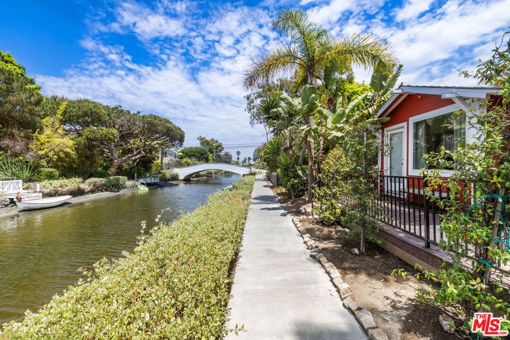 232 Howland Canal