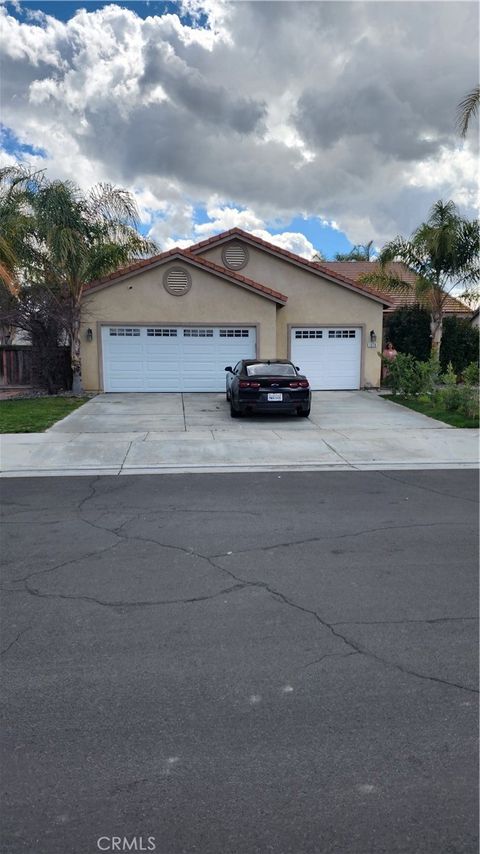 1078 Peaceful Ln San Jacinto CA 92582