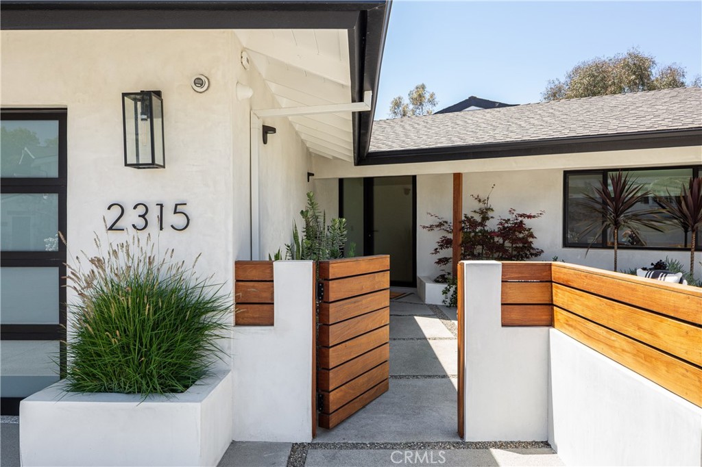 2315 Heather Lane