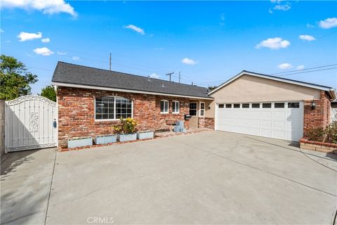 Photo of 5441 Harold, Huntington Beach, CA 92647 (MLS # OC25252822)