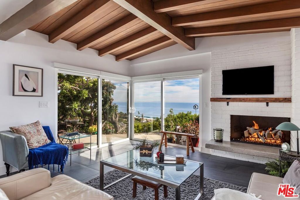 Photo of 31373 Pacific Coast Highway, Malibu, CA 90265 (MLS # 26666397)
