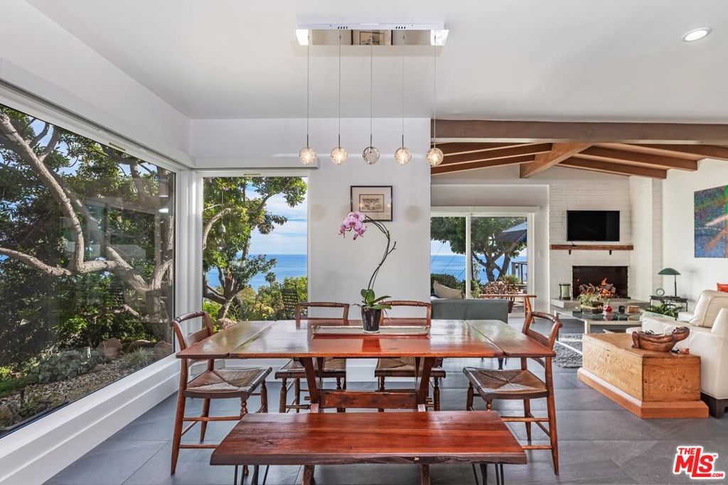 Photo of 31373 Pacific Coast Highway, Malibu, CA 90265 (MLS # 26666397)
