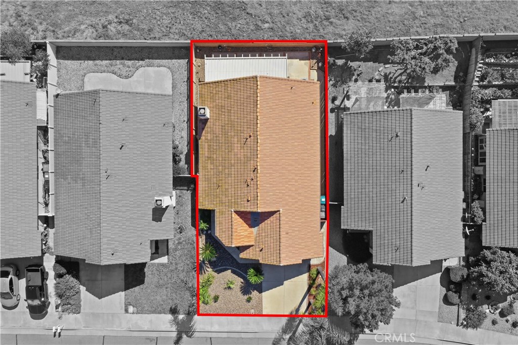 27410 Uppercrest Court