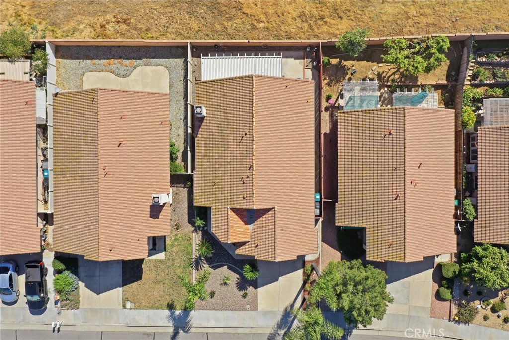 27410 Uppercrest Court