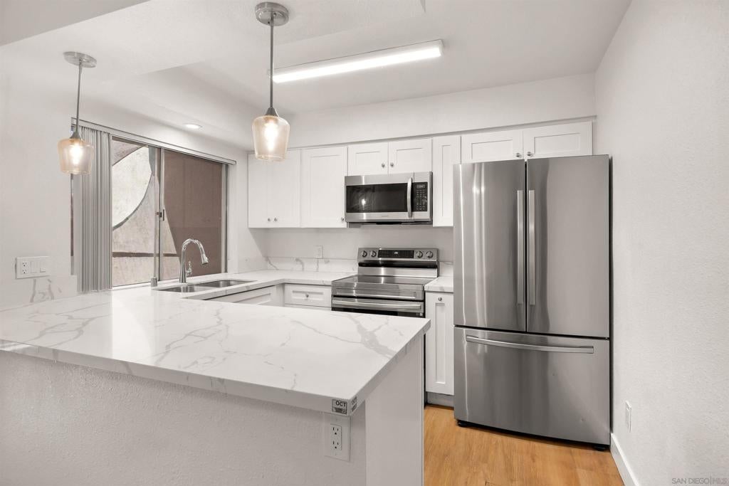 7982 Mission Center CT