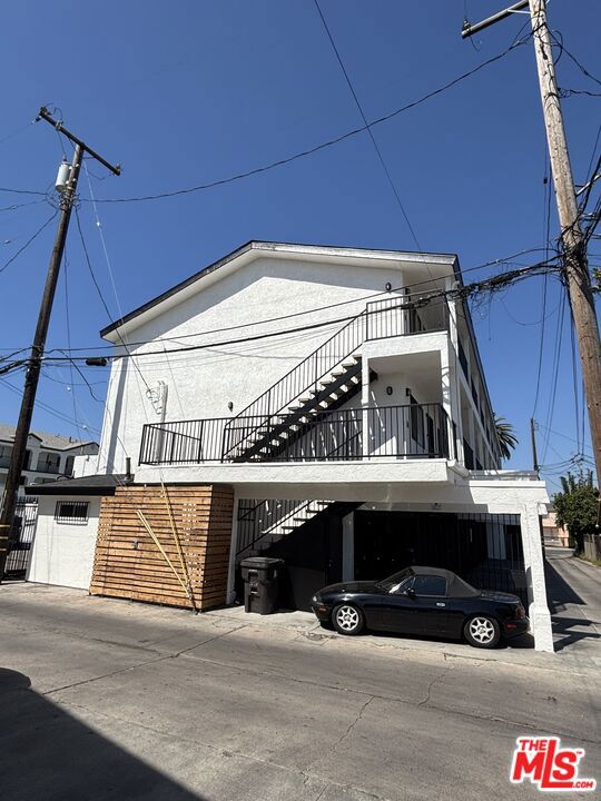 1148 Stanley Avenue