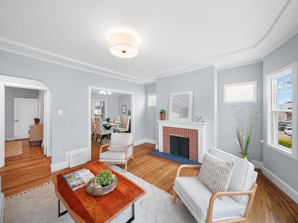 454 Ellington Avenue