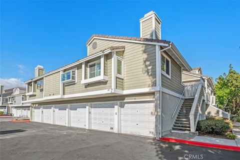Photo of 40 Hollyhock LN, Aliso Viejo, CA 92656 (MLS # OC26112954)