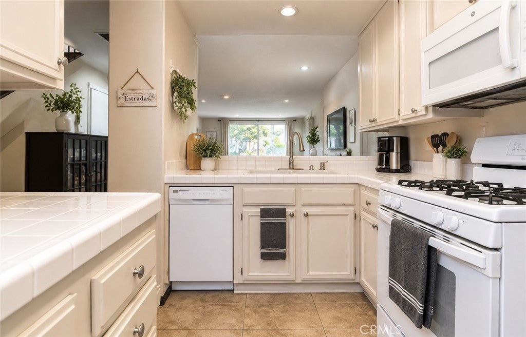4140 Workman Mill Road 166
