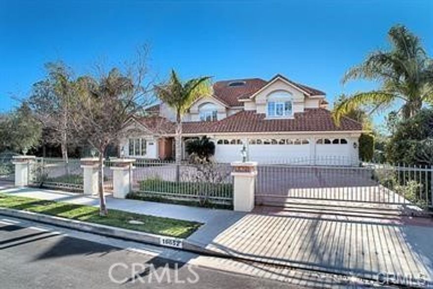 ABSOLUTLEY GORGEOUS ESTATE POOL HOME WITH OVER 6,100 SQ. FT. OF LIVING ON LARGE LOT OVER 17,800 SQ. FT. FABULOUS CHATSWORTH 6 BR + 7 BA WITH SWIMMER'S POOL AND ON PARK LIKE SETTING! OPEN FLOOR PLAN, TRUE CHEF GOURMET KITCHEN WITH TOP OF THE LINE APPLIANCES, 4 OVENS, STAINLESS STEEL RANGE, 2 WARMING OVEN DRAWERS, BUTLER'S PANTRY, ITALIAN MARBLE FLOORING, COZY FIREPLACE IN MAGNIFICIENT LIVING ROOM WITH HIGH CEILINGS, 2 BEDROOMS DOWNSTAIRS WITH OWN BATHS PERFECT FOR GUESTS OR IN-LAWS. SPACIOUS BEDROOMS UPSTAIRS WITH OWN BATHS, FORMAL DINING, FAMILY ROOM, BONUS ROOM UPSTAIRS WITH BUILT-IN SHELVES & FIREPLACE, MASTER SUITE WITH SPECTACULAR VIEW FROM BALCONY, MASTER BATH WITH CUSTOM TILE FLOORING, SHOWER & TUB. GATED WITH 3 CAR ATTACHED GARAGE WITH DIRECT ACCESS.  ENTERTAINER'S DREAM HOME! THIS IS A TRUE MASTERPIECE AND A MUST SEE!!!