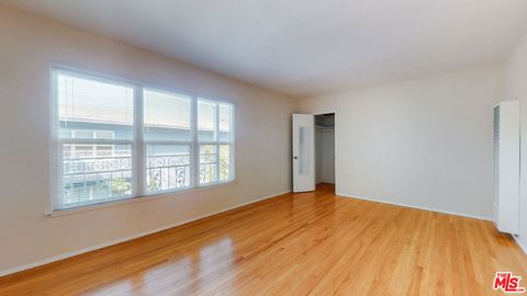 Photo of 11284 Montana Avenue #15, Los Angeles, CA 90049 (MLS # 26649597)