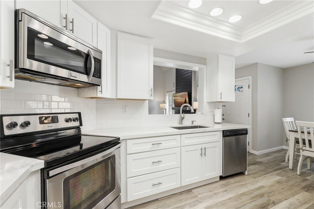 27841 Persimmon 44