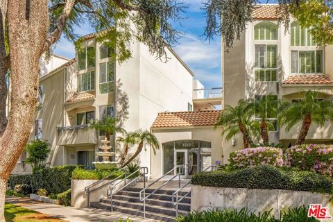 Photo of 4242 Stansbury Avenue #116, Sherman Oaks, CA 91423 (MLS # 26660737)