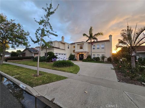 Photo of 11541 Donovan Road, Rossmoor, CA 90720 (MLS # OC26114532)