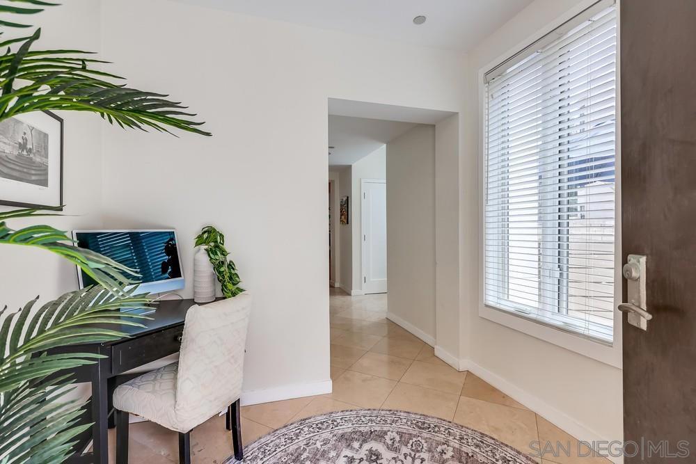 5440 La Jolla E106