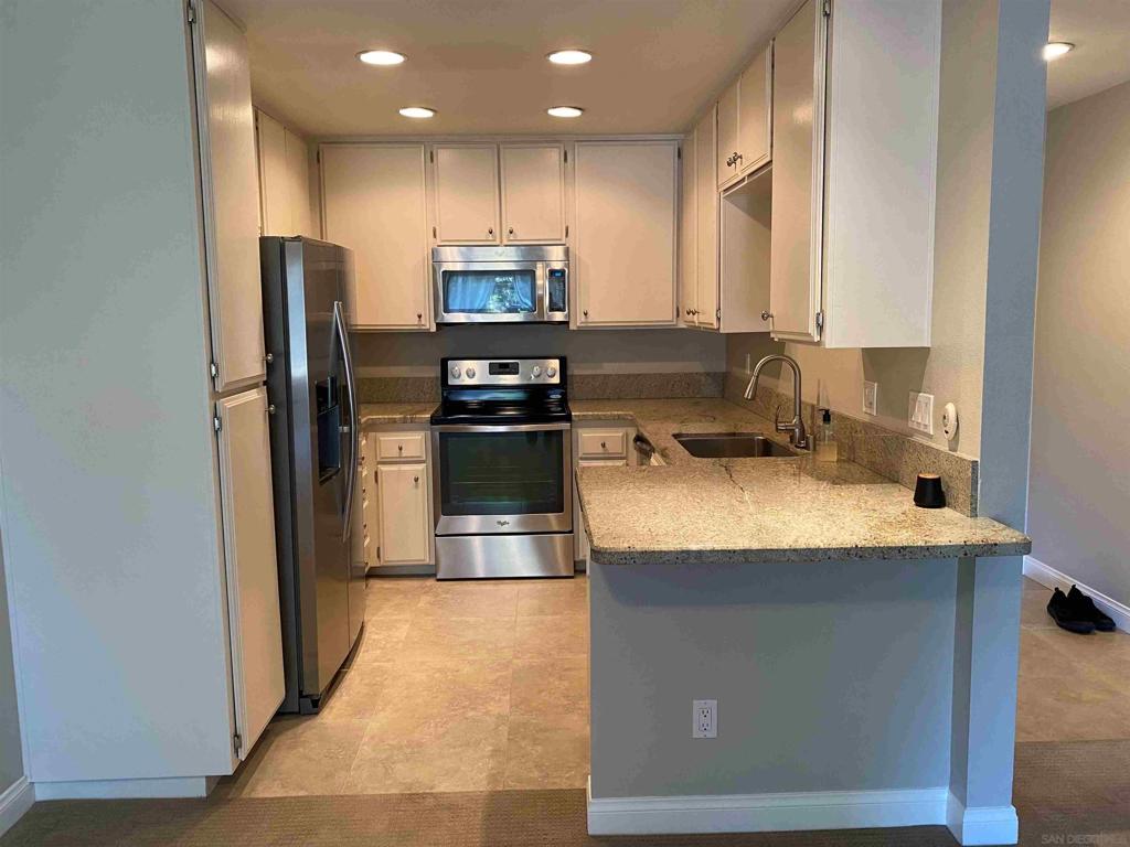 Spacious 1 Bedroom Condo in Mission Valley. This stylish 1-bedroom, 1.5-bathroom condo offers 868 sq. ft. of comfortable living in the heart of Mission Valley. Featuring brand-new appliances and a thoughtfully designed layout, the home blends modern convenience with everyday comfort. The open living area is bright and inviting, with access to a private balcony from the living room and bedroom perfect for relaxing or entertaining. The bedroom includes ample closet space and an ensuite bathroom, complemented by an additional half bath for guests. Enjoy the convenience of a central Mission Valley location, close to shopping, dining, entertainment, and easy freeway access.