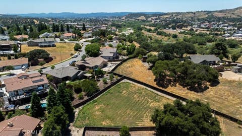 Tiny photo for 609 Navajo AVE, Paso Robles, CA 93446 (MLS # NS26168391)