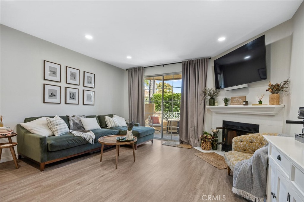 23731 Del Monte Drive 183