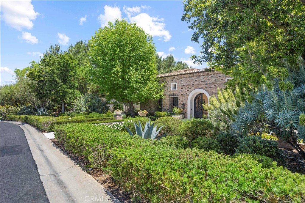 40 Echo Glen