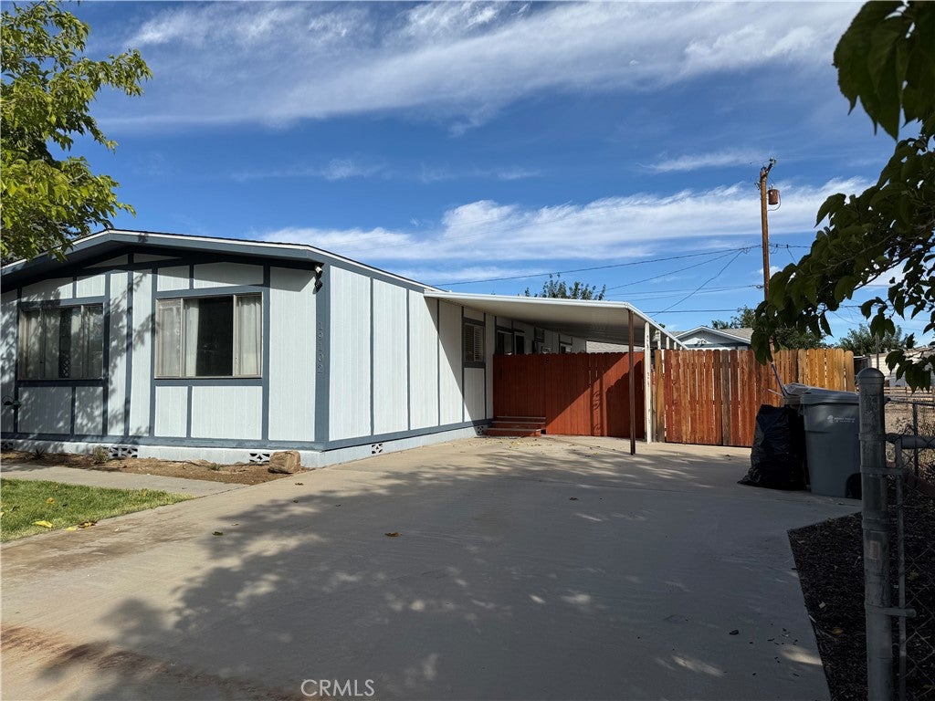 19102 Westlawn