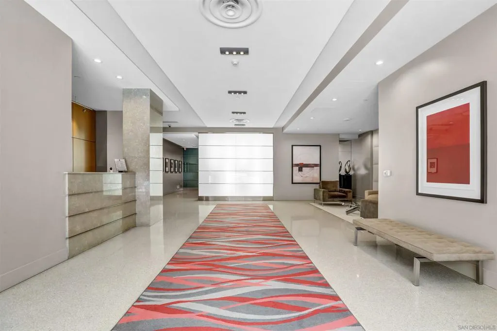 San Diego, California 92101, United States, 2 Bedrooms Bedrooms, ,2 BathroomsBathrooms,Residential,Active,128063