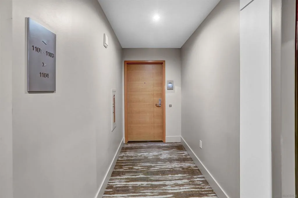 San Diego, California 92101, United States, 2 Bedrooms Bedrooms, ,2 BathroomsBathrooms,Residential,Active,128063