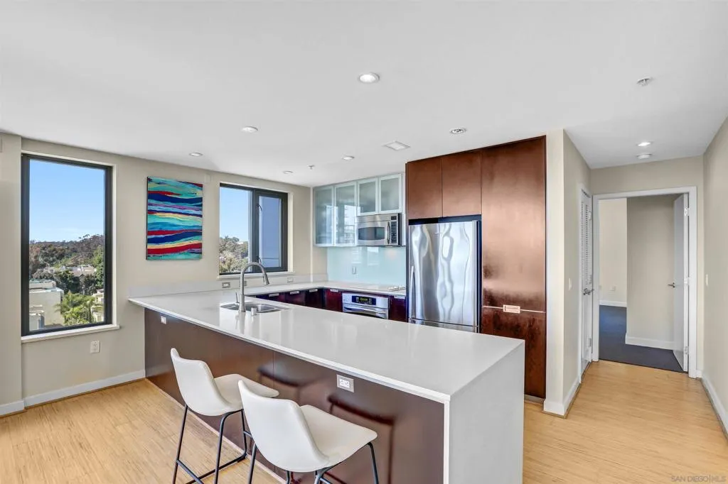 San Diego, California 92101, United States, 2 Bedrooms Bedrooms, ,2 BathroomsBathrooms,Residential,Active,128063