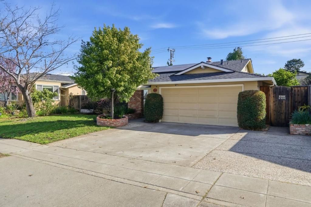 Photo of 1784 Kimberly Drive, Sunnyvale, CA 94087 (MLS # ML82036999)