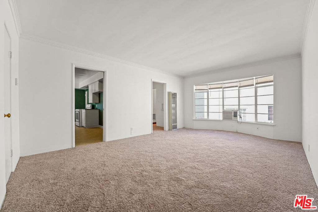 4909 Coldwater Canyon Avenue