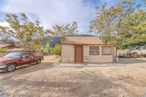 Photo of 4124 Spruce Trail, Frazier Park, CA 93225 (MLS # SR26088472)
