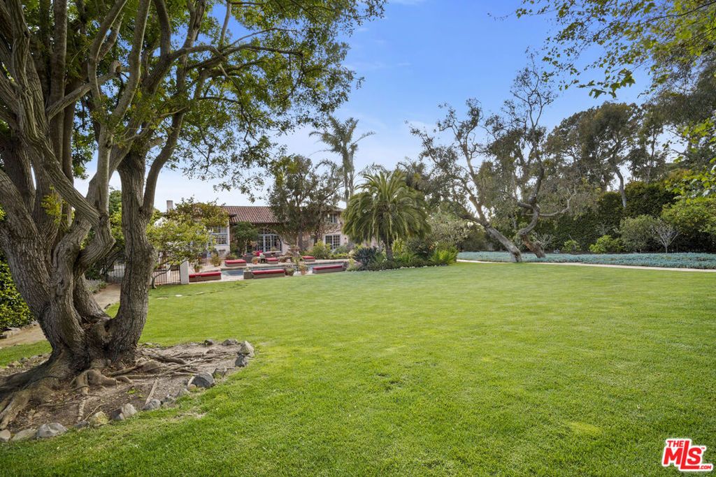 Photo of 7332 Birdview Avenue, Malibu, CA 90265 (MLS # 26637469)