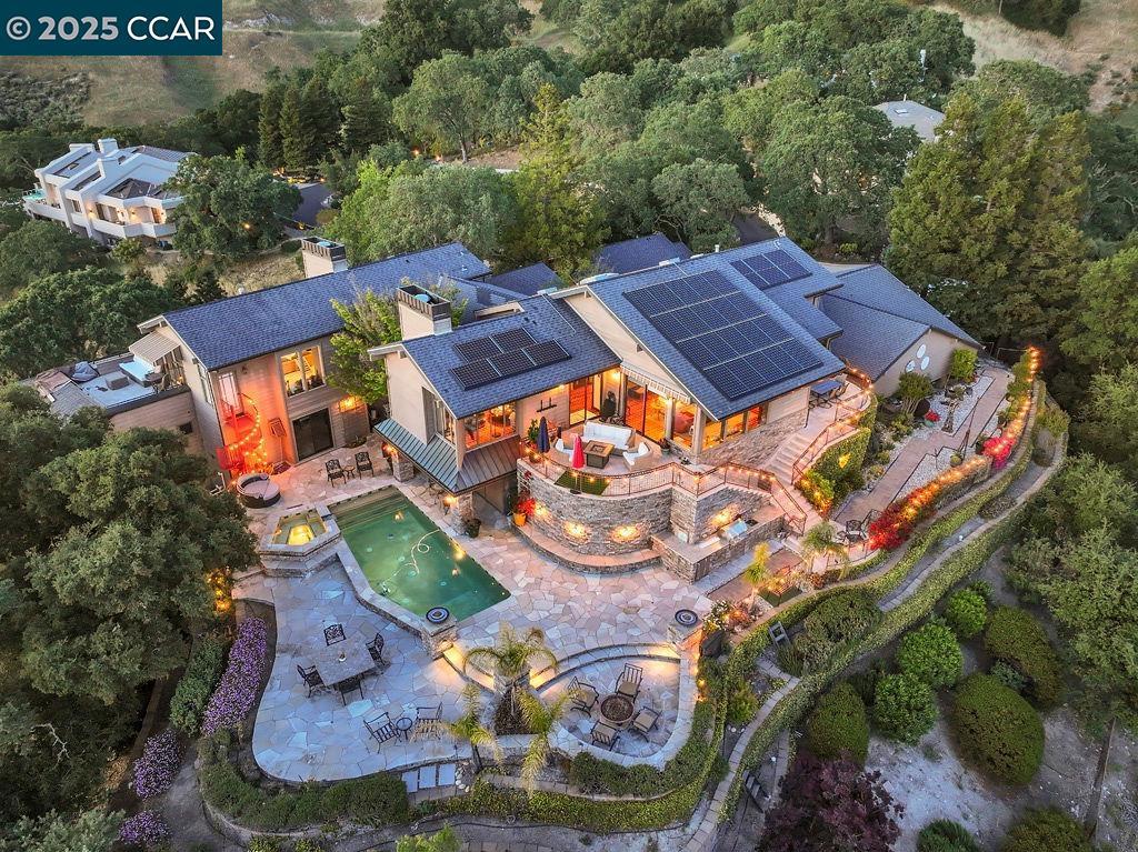 ROUNDHILL ESTATE - Residential