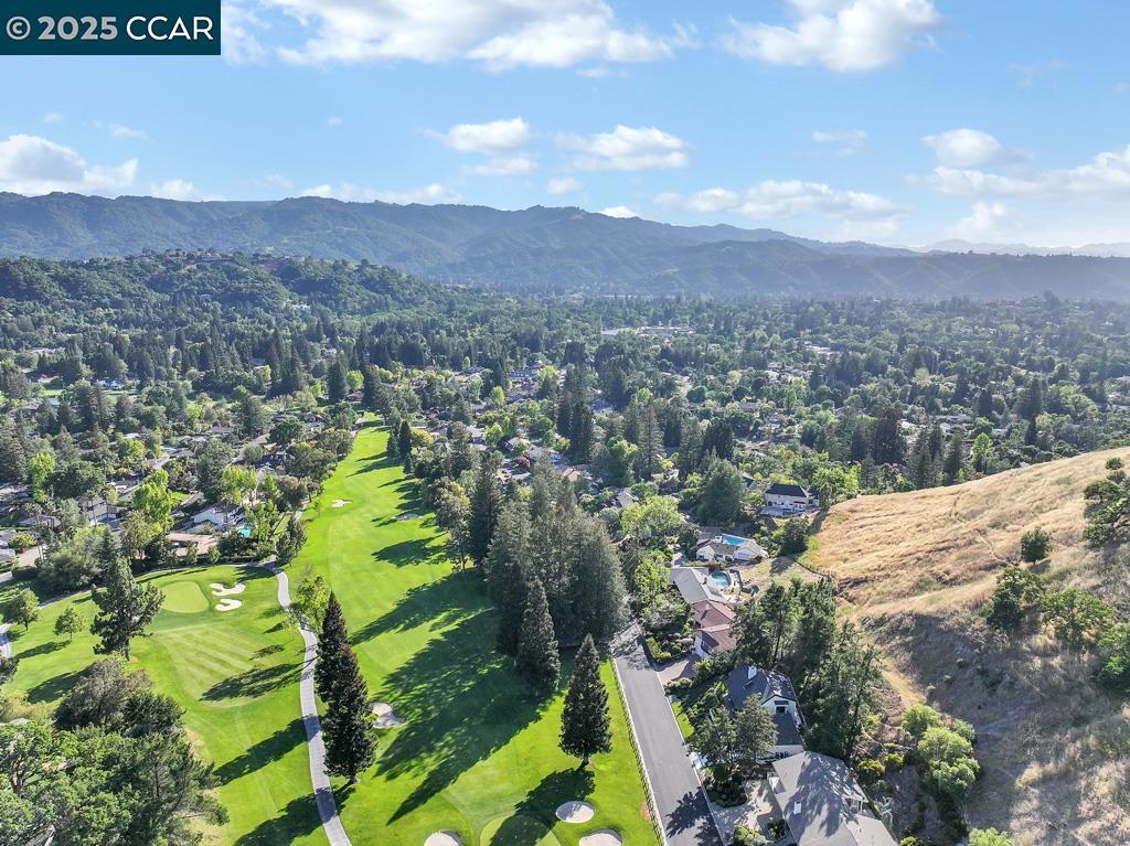 ROUNDHILL ESTATE - Residential