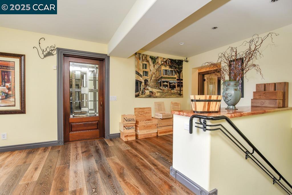 ROUNDHILL ESTATE - Residential