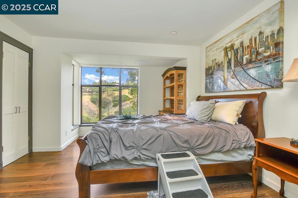 ROUNDHILL ESTATE - Residential