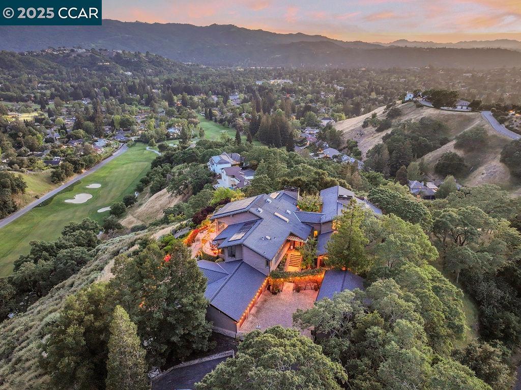 ROUNDHILL ESTATE - Residential