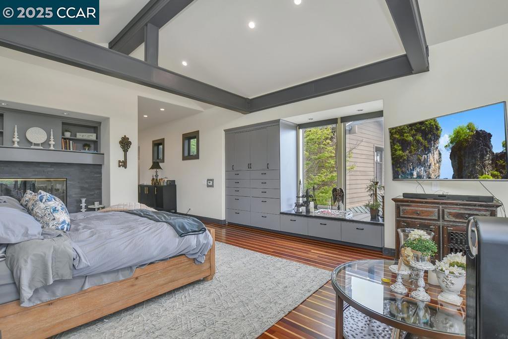 ROUNDHILL ESTATE - Residential