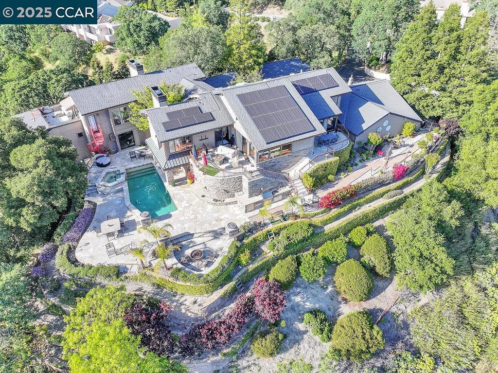 ROUNDHILL ESTATE - Residential