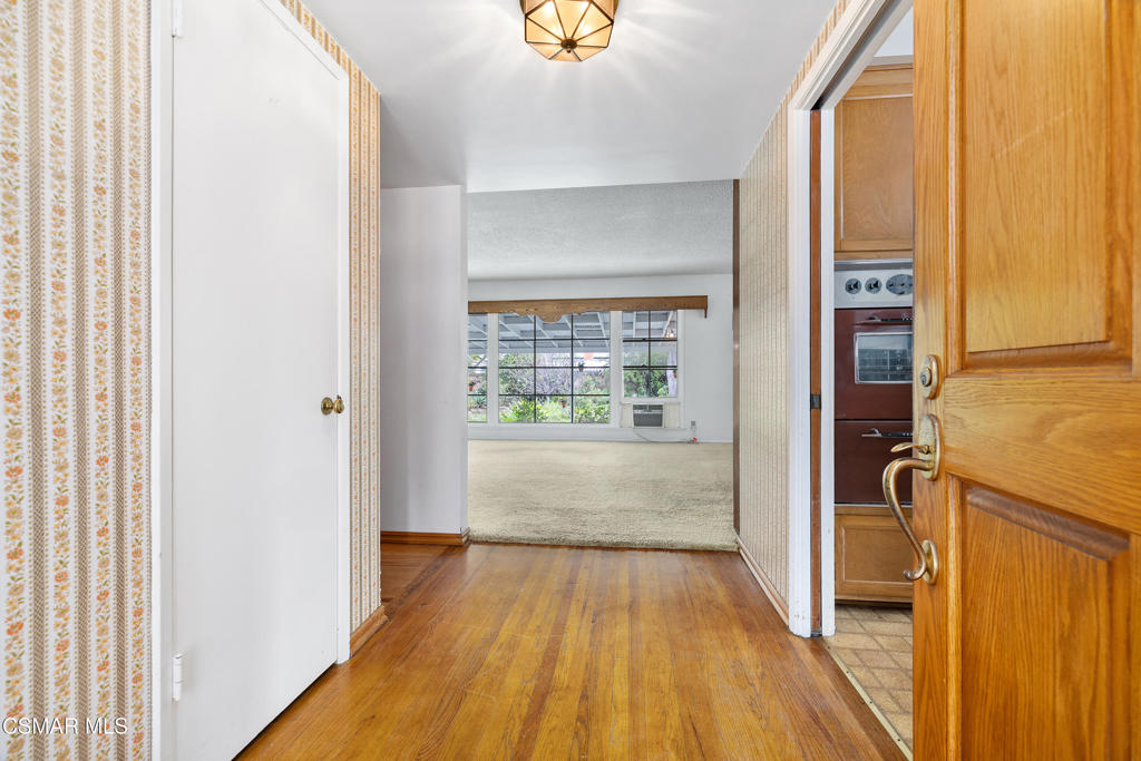 8346 Moorcroft Avenue